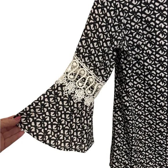 SPRING/SUMMER BLACK/WHITE TOP w/SLEEVE DETAIL LARGE/PETITE BIN #A - Picture 3 of 7